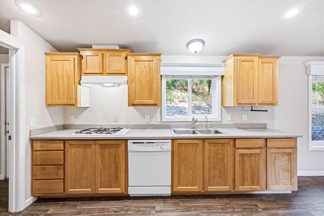 21155 Placer Hills Rd, Colfax, CA 95713