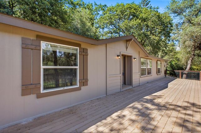 21155 Placer Hills Rd, Colfax, CA 95713