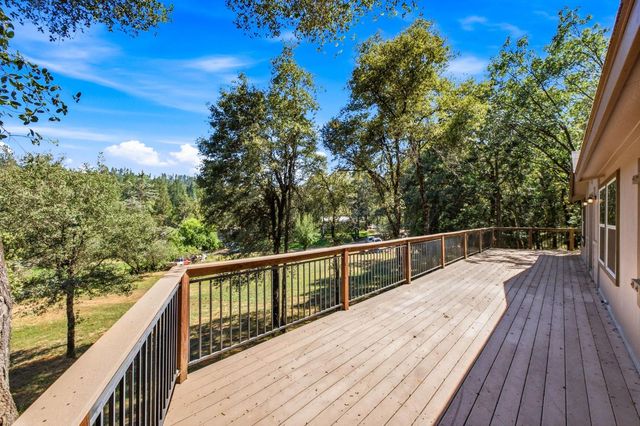 21155 Placer Hills Rd, Colfax, CA 95713