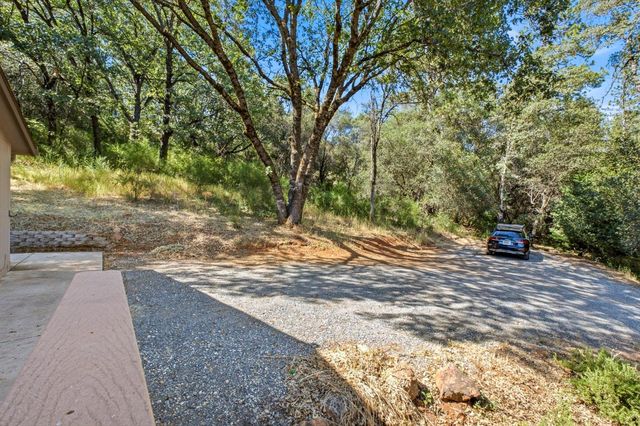 21155 Placer Hills Rd, Colfax, CA 95713