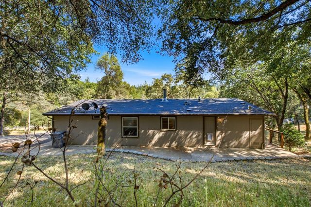 21155 Placer Hills Rd, Colfax, CA 95713