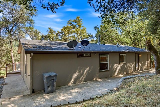 21155 Placer Hills Rd, Colfax, CA 95713