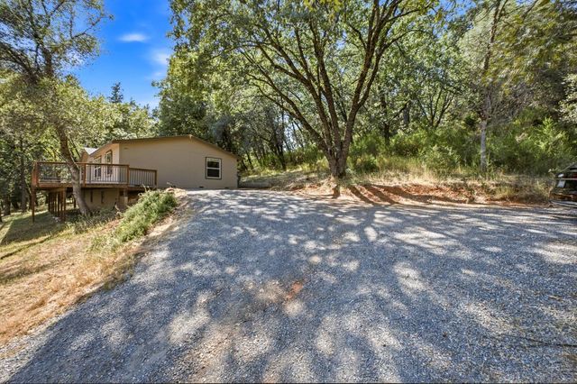 21155 Placer Hills Rd, Colfax, CA 95713