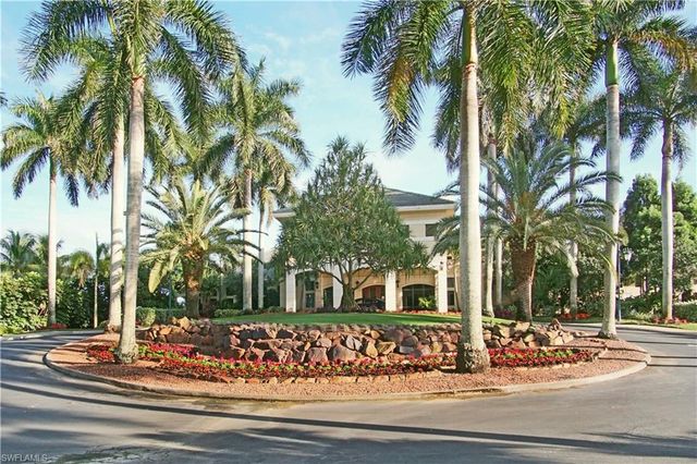 5065 Kensington High ST, Naples, FL 34105