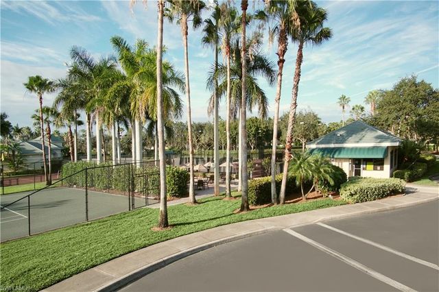 5065 Kensington High ST, Naples, FL 34105