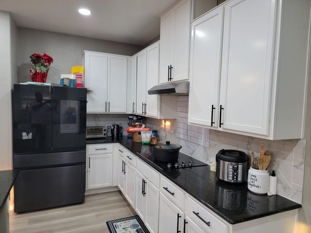 429 Unforgiven LN, Jarrell, TX 76537