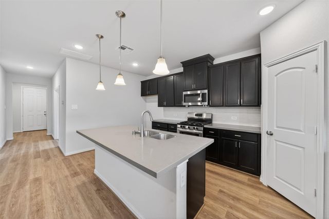 810 Spruce Pine Drive, Willis, TX 77318