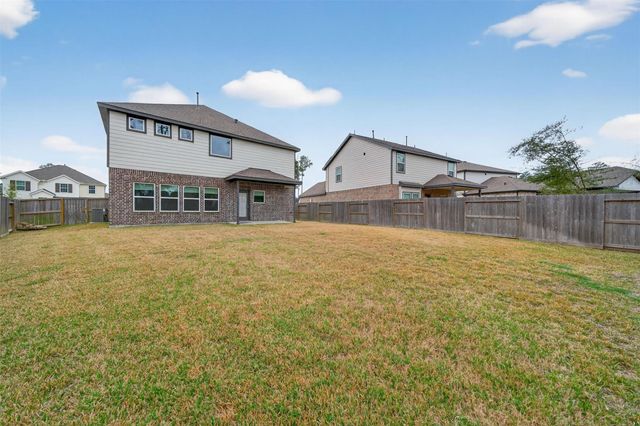 810 Spruce Pine Drive, Willis, TX 77318