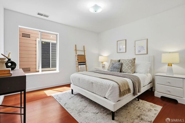 1678 Wallace Avenue, San Francisco, CA 94124