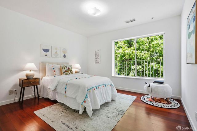 1678 Wallace Avenue, San Francisco, CA 94124