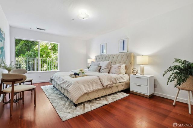 1678 Wallace Avenue, San Francisco, CA 94124