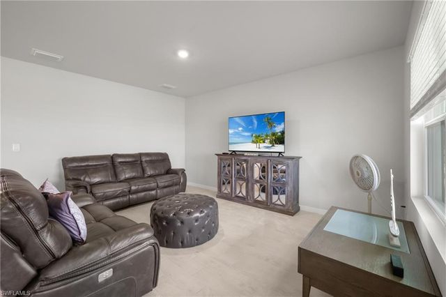 2621 Table Coral TRL, North Fort Myers, FL 33903