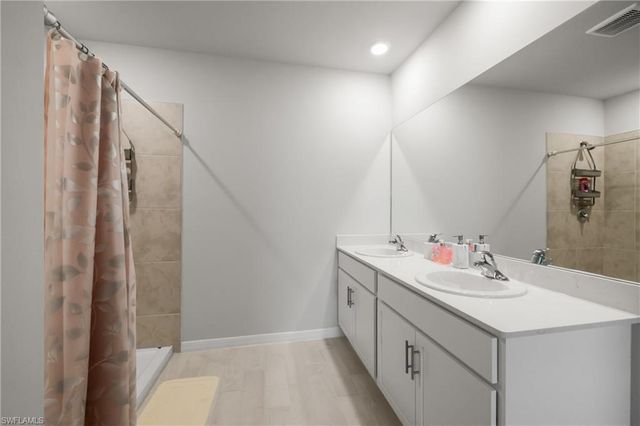 2621 Table Coral TRL, North Fort Myers, FL 33903