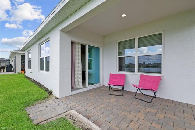 2621 Table Coral TRL, North Fort Myers, FL 33903