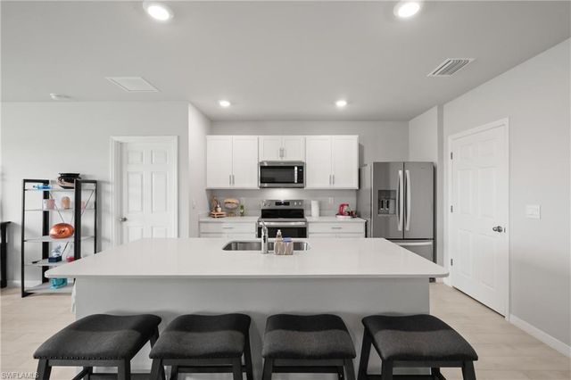 2621 Table Coral TRL, North Fort Myers, FL 33903