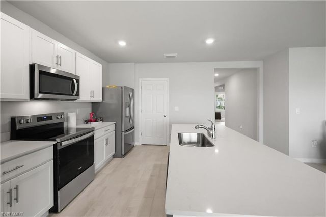 2621 Table Coral TRL, North Fort Myers, FL 33903