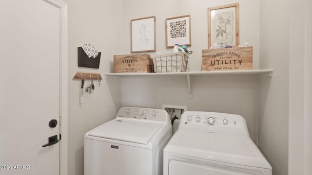 13170 W CHAPAROSA Way, Peoria, AZ 85383