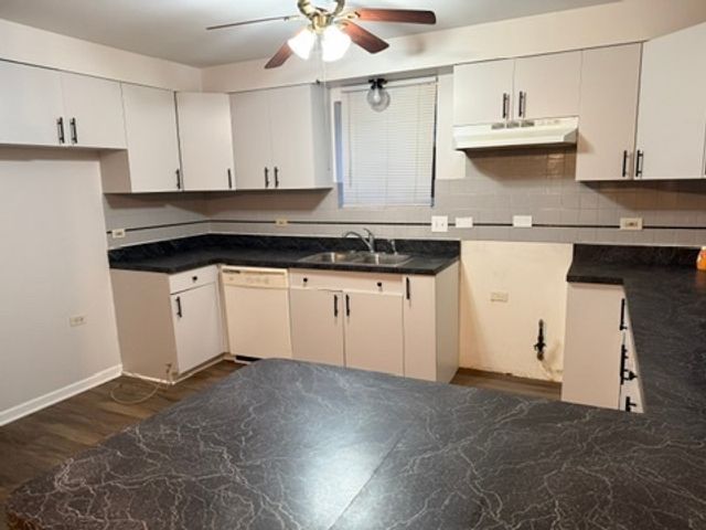 11641 S Laflin Street, Chicago, IL 60643