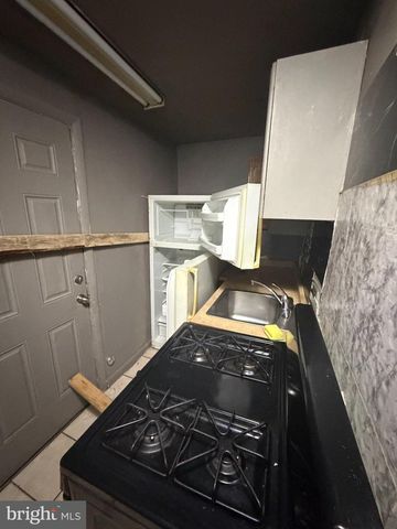 3347 H ST, Philadelphia, PA 19134