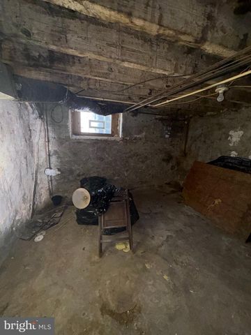 3347 H ST, Philadelphia, PA 19134