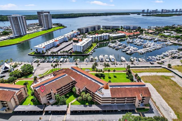 1030 Us Highway 1 413, North Palm Beach, FL 33408