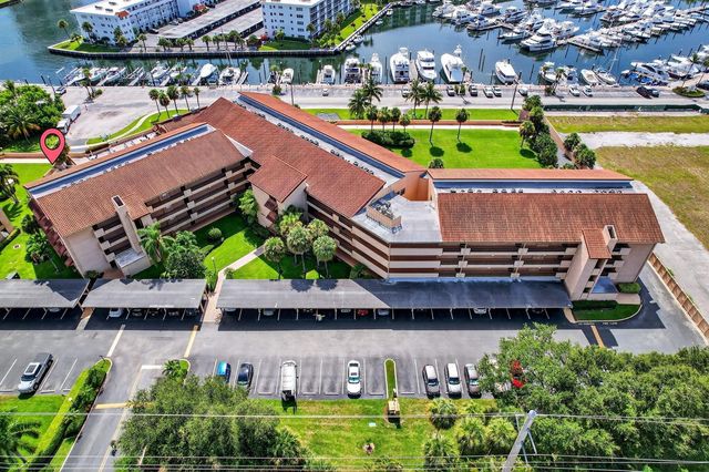 1030 Us Highway 1 413, North Palm Beach, FL 33408