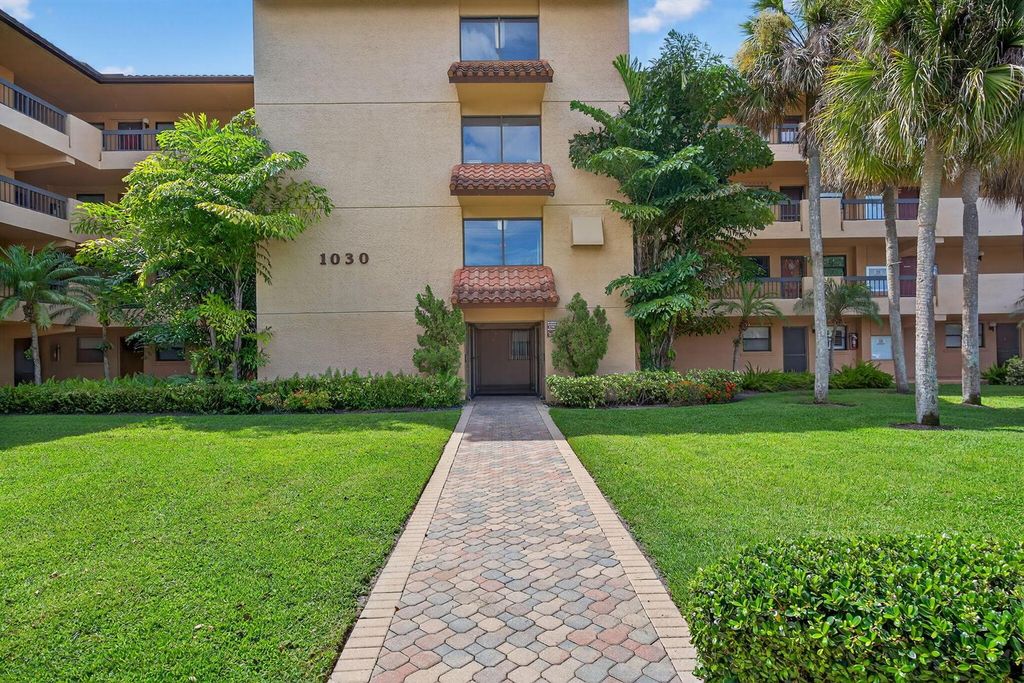 1030 Us Highway 1 413, North Palm Beach, FL 33408