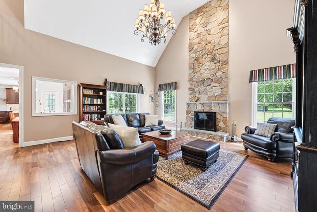 1203 SLOUGH DR, Collegeville, PA 19426