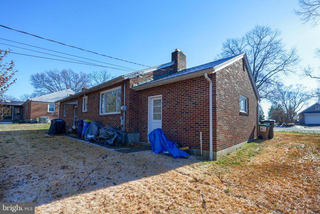 807 HIGH ST, Akron, PA 17501