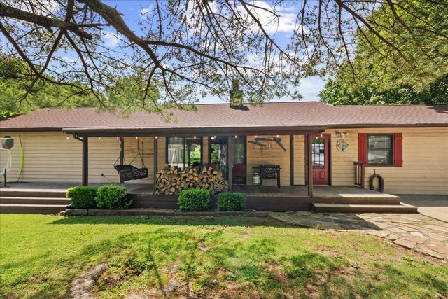 203 Terry Ln, Cornersville, TN 37047