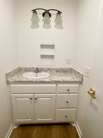 203 Terry Ln, Cornersville, TN 37047