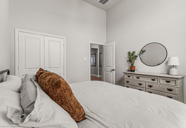 904 Vineyard Way, Forney, TX 75126