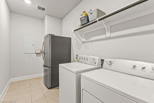 904 Vineyard Way, Forney, TX 75126