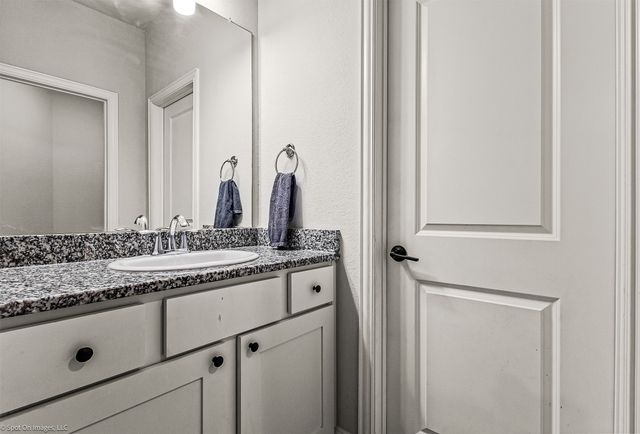 904 Vineyard Way, Forney, TX 75126