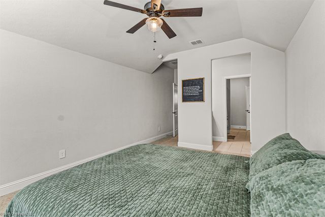 904 Vineyard Way, Forney, TX 75126