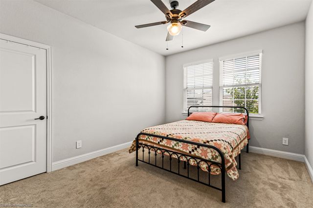 904 Vineyard Way, Forney, TX 75126