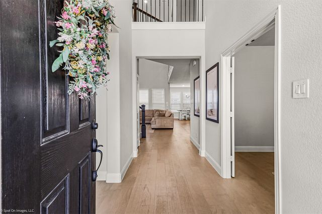 904 Vineyard Way, Forney, TX 75126