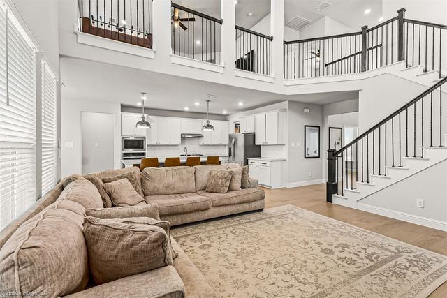 904 Vineyard Way, Forney, TX 75126