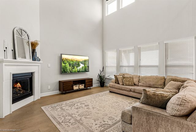 904 Vineyard Way, Forney, TX 75126