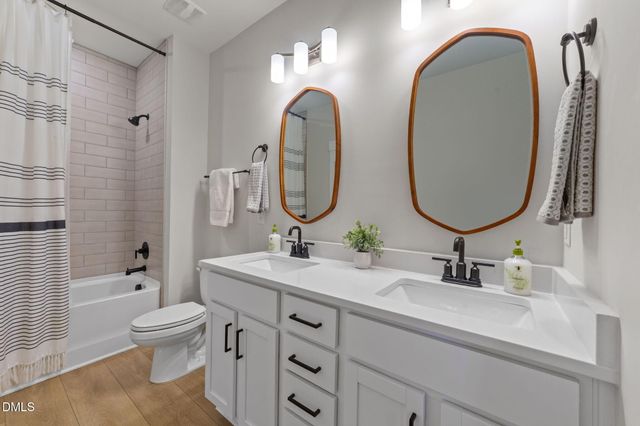 742 Lake Magnolia Way, Smithfield, NC 27577