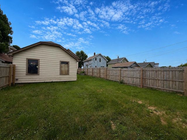 1636 Main AVENUE, Sheboygan, WI 53083