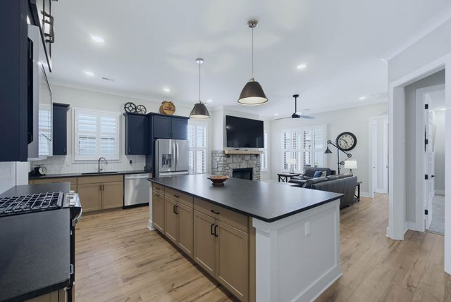 1817 Emmeline Way, Hixson, TN 37343