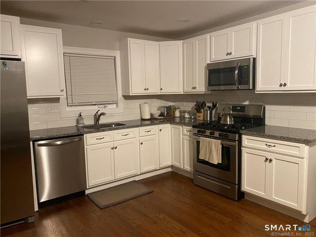 8 Svea Avenue C, Branford, CT 06405