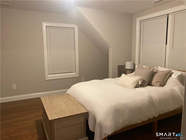 8 Svea Avenue C, Branford, CT 06405