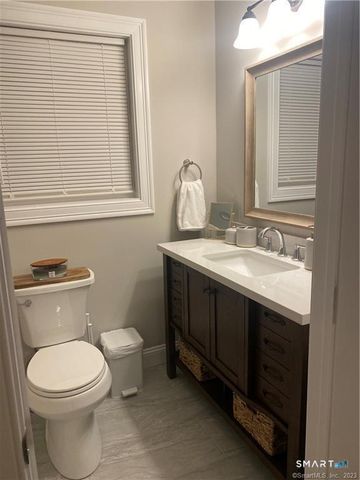 8 Svea Avenue C, Branford, CT 06405