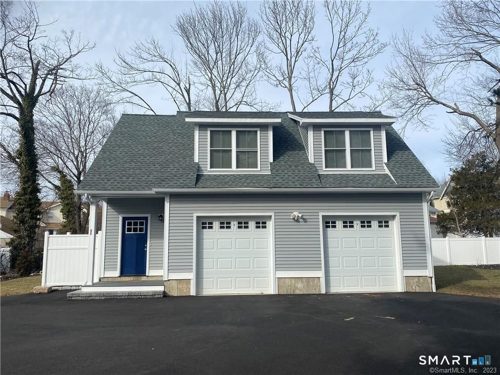 8 Svea Avenue C, Branford, CT 06405