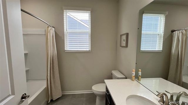 50192 Ogden Road, Canton, MI 48188