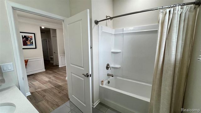 50192 Ogden Road, Canton, MI 48188