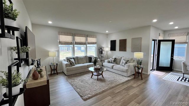 50192 Ogden Road, Canton, MI 48188