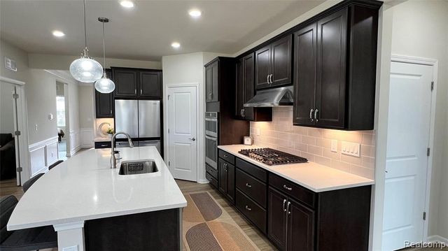 50192 Ogden Road, Canton, MI 48188